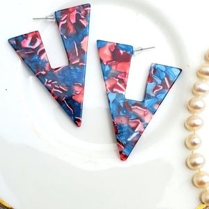 💫5/$25 Stunning Abstract Earrings 💛